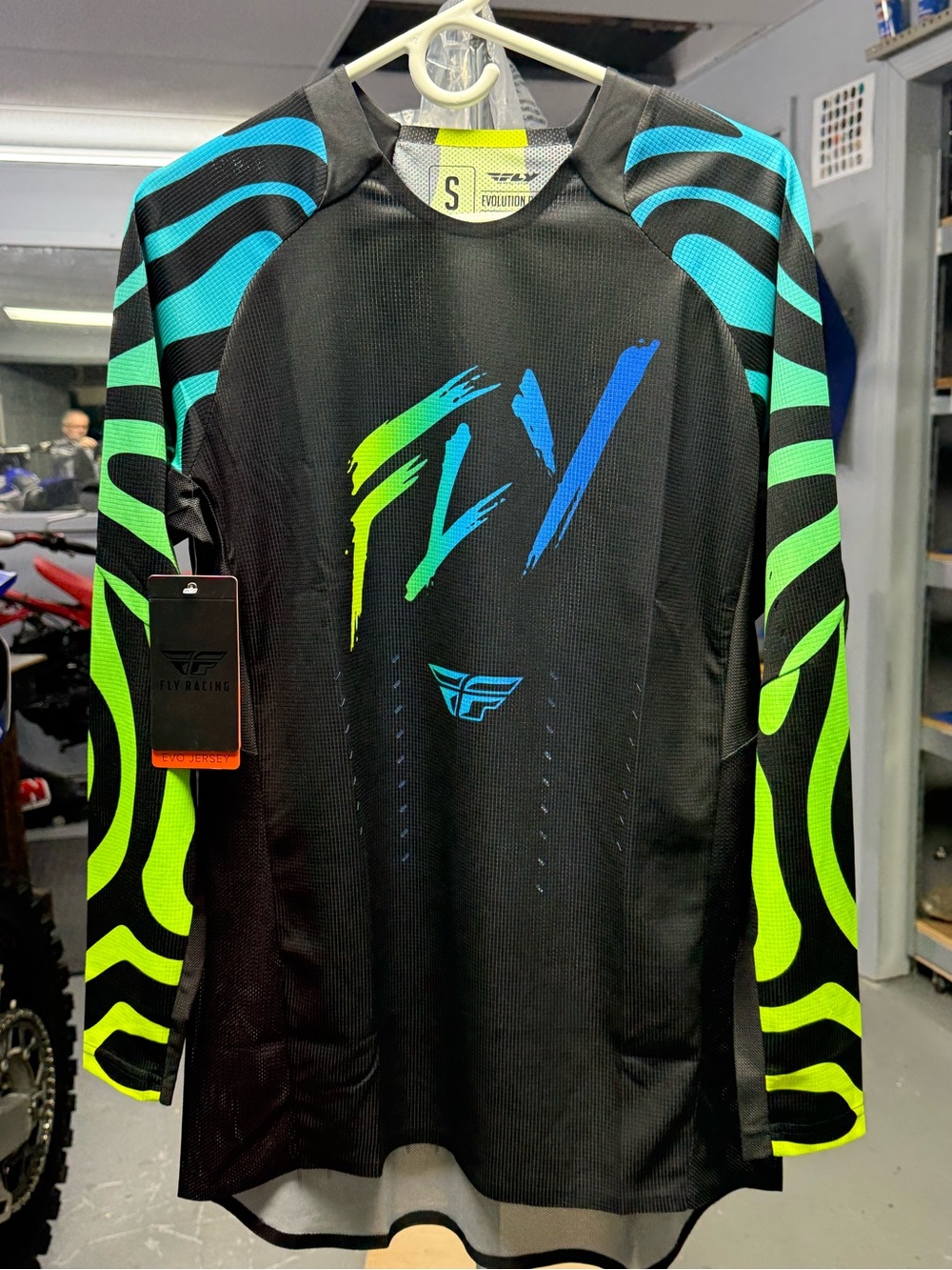 FLY Racing Evolution DST ZEN Black, Blue & Hi Res..Jersey
NEW W/Tags sz. Sm.